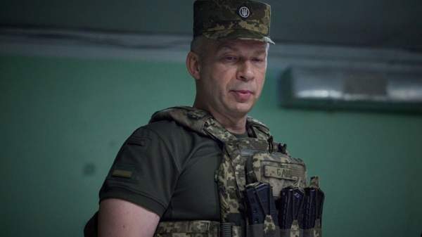 Read more about the article Глава ВСУ Сырский: Украина испытывает проблемы с привлечением людей на фронт