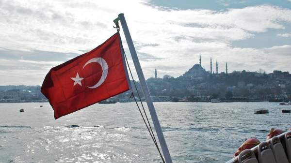 Read more about the article Milliyet: отдыхающих в Турции предупредили о риске заражения бактерией Vibrio