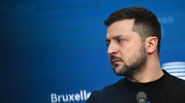 Read more about the article Замглавы МИД Украины Кислица: Зеленский готов обсудить территориальные вопросы с Путиным