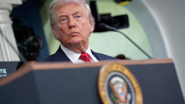 Read more about the article Трамп: в урегулировании конфликта на Украине отсутствуют чересчур сложные вопросы