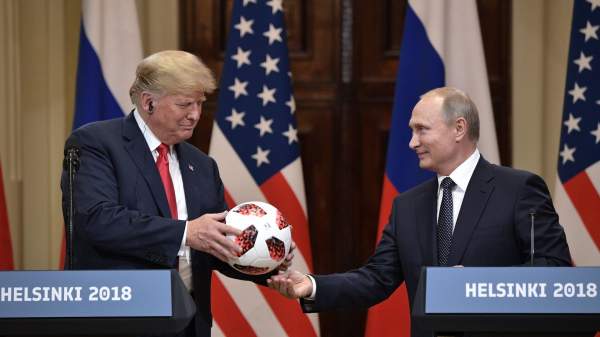 Read more about the article Milliyet: Путин сядет за стол переговоров с Трампом на Аляске как победитель