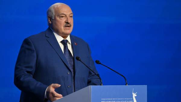 Read more about the article Лукашенко: Зеленскому надо успокоиться