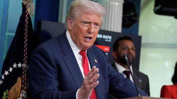 Read more about the article Трамп: у демократов нет лидера, они напоминают ему Сомали