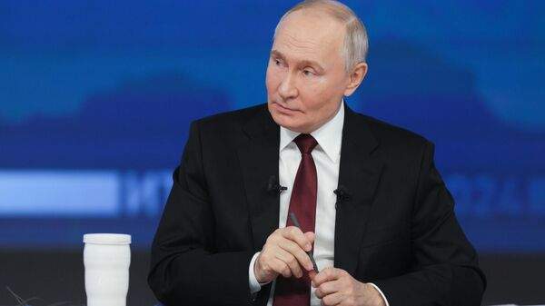 Read more about the article Песков: Путин готовится к “Итогам года” заранее