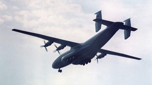 Read more about the article Минобороны сообщило о крушении самолета Ан-22 в Ивановской области
