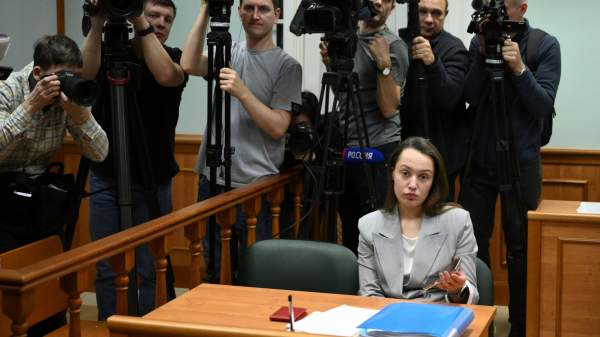 Read more about the article Адвокат Долиной заявила что хотела решить дело миром, но не получила ответ от Лурье