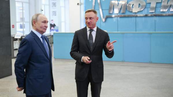 Read more about the article Путин приехал в Физтех в преддверии Дня студента
