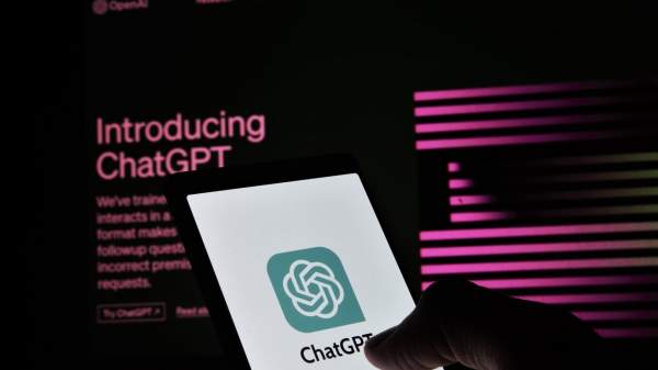 Read more about the article OpenAI внедряет в ChatGPT функцию определения возраста для подростков