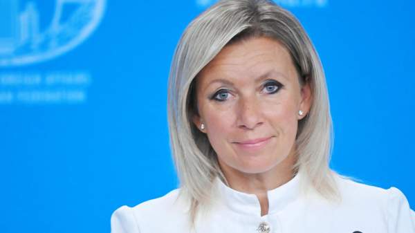 Read more about the article Захарова: в парламенте Британии “заправляются” пивом, а потом несут чушь про “руку Кремля”