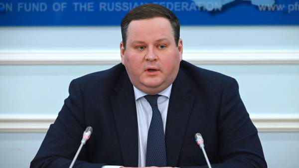 Read more about the article Котяков: россияне в возрасте 40-45 лет одни из наиболее востребованных на рынке труда