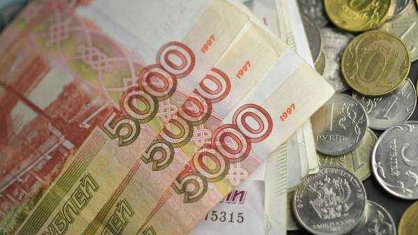 Read more about the article Медведев: с 2021 года почти 1,5 миллиона малообеспеченных заключили социальный контракт