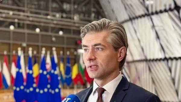Read more about the article Lrytas: глава МИД Литвы Будрис может быть уволен из-за слов об атаке на Калининград